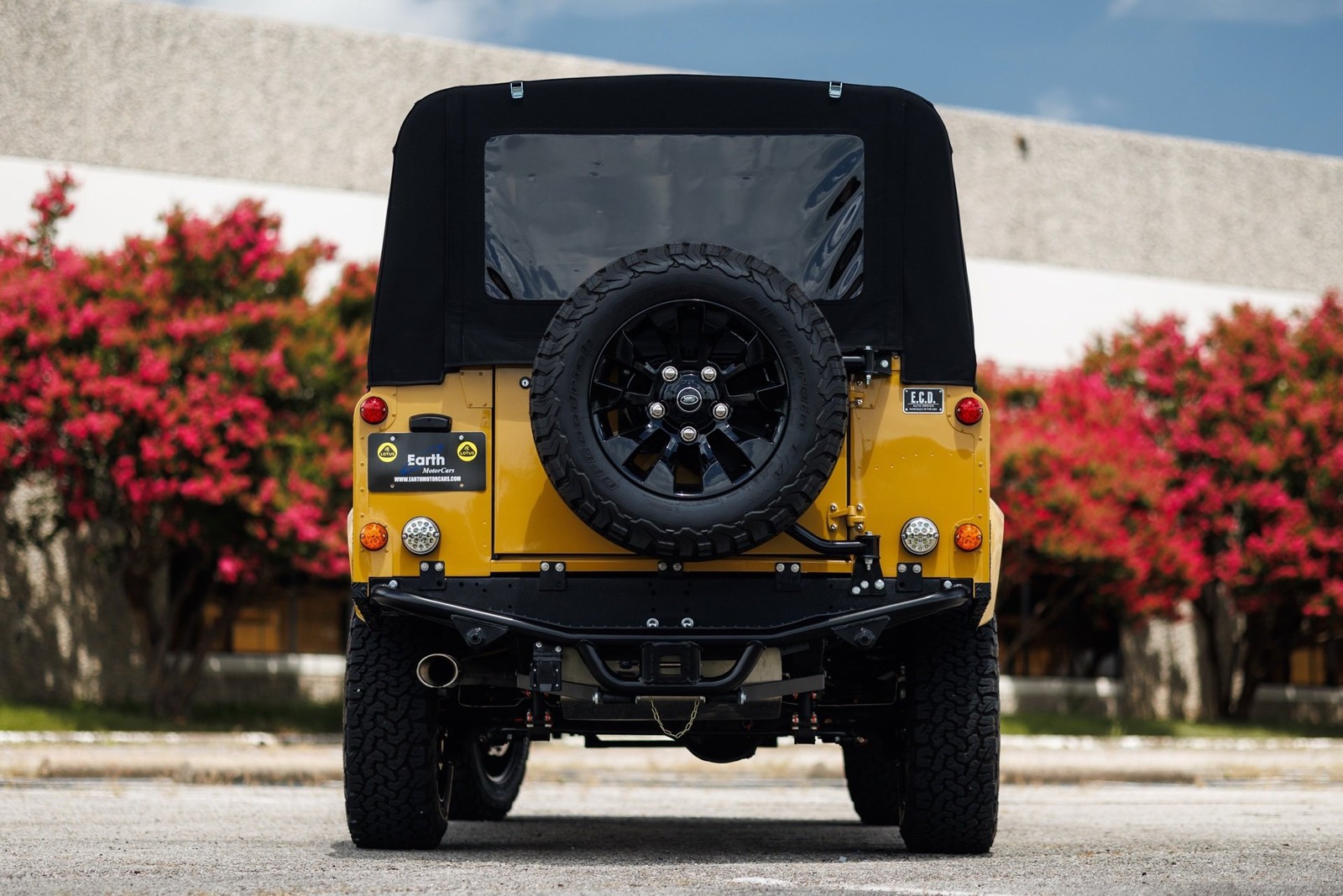 Land-Rover-Defender-1993-4D-Sport-Utility-18