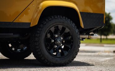 Land-Rover-Defender-1993-4D-Sport-Utility-26