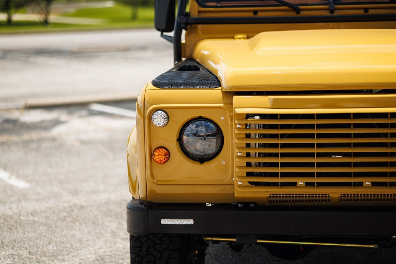 Land-Rover-Defender-1993-4D-Sport-Utility-35