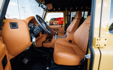 Land-Rover-Defender-1993-4D-Sport-Utility-39