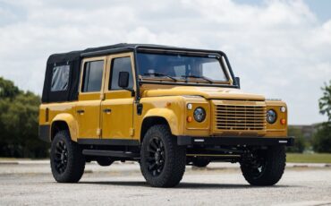Land-Rover-Defender-1993-4D-Sport-Utility-5