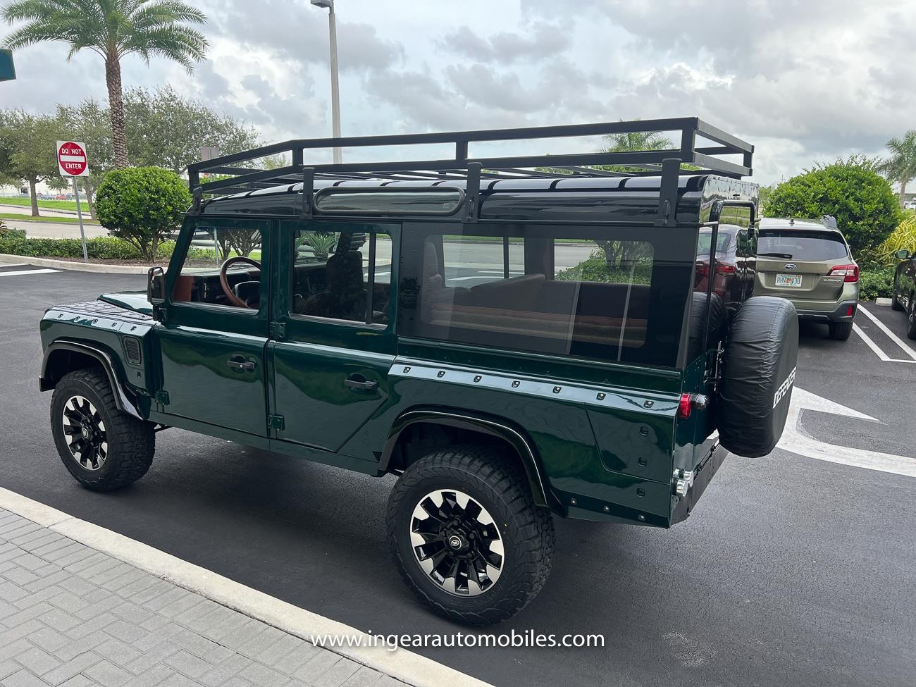 Land-Rover-Defender-1994-SUV-12