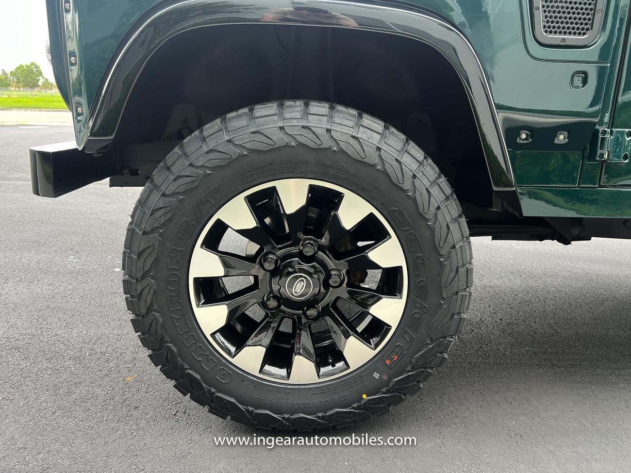 Land-Rover-Defender-1994-SUV-20