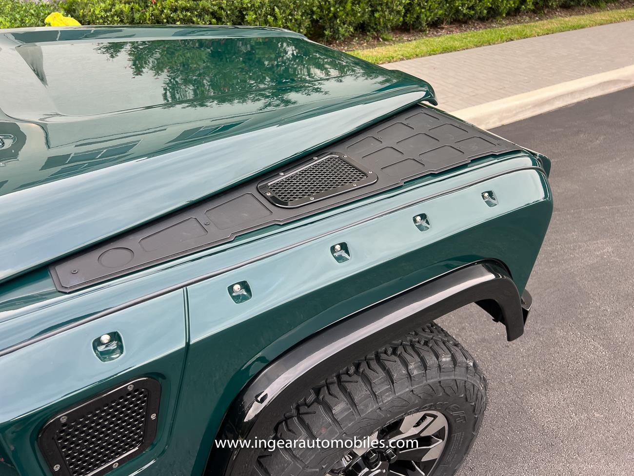 Land-Rover-Defender-1994-SUV-26