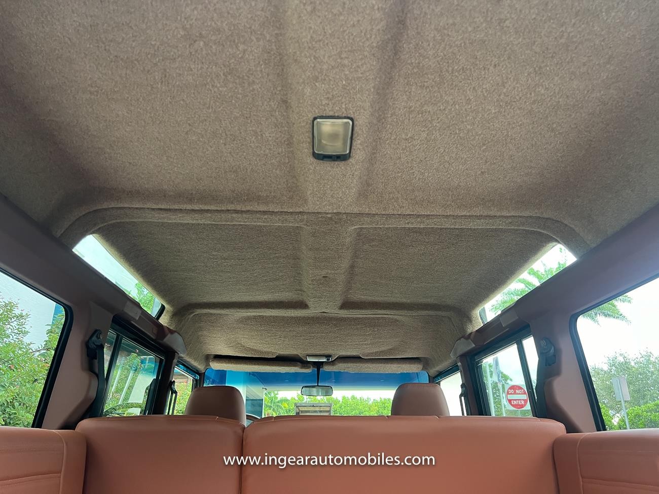 Land-Rover-Defender-1994-SUV-32