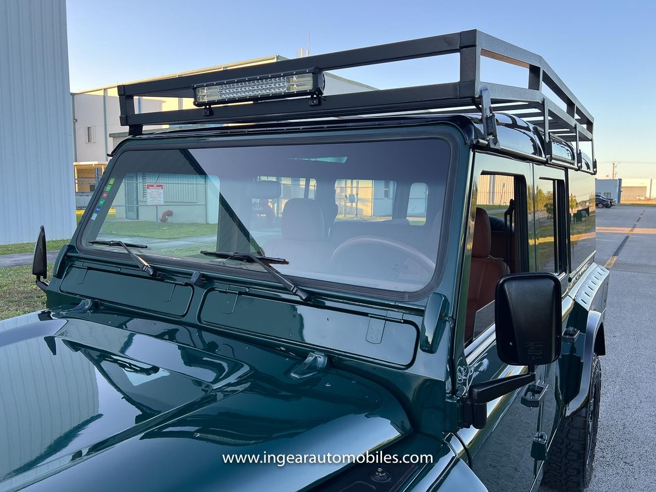 Land-Rover-Defender-1994-SUV-7