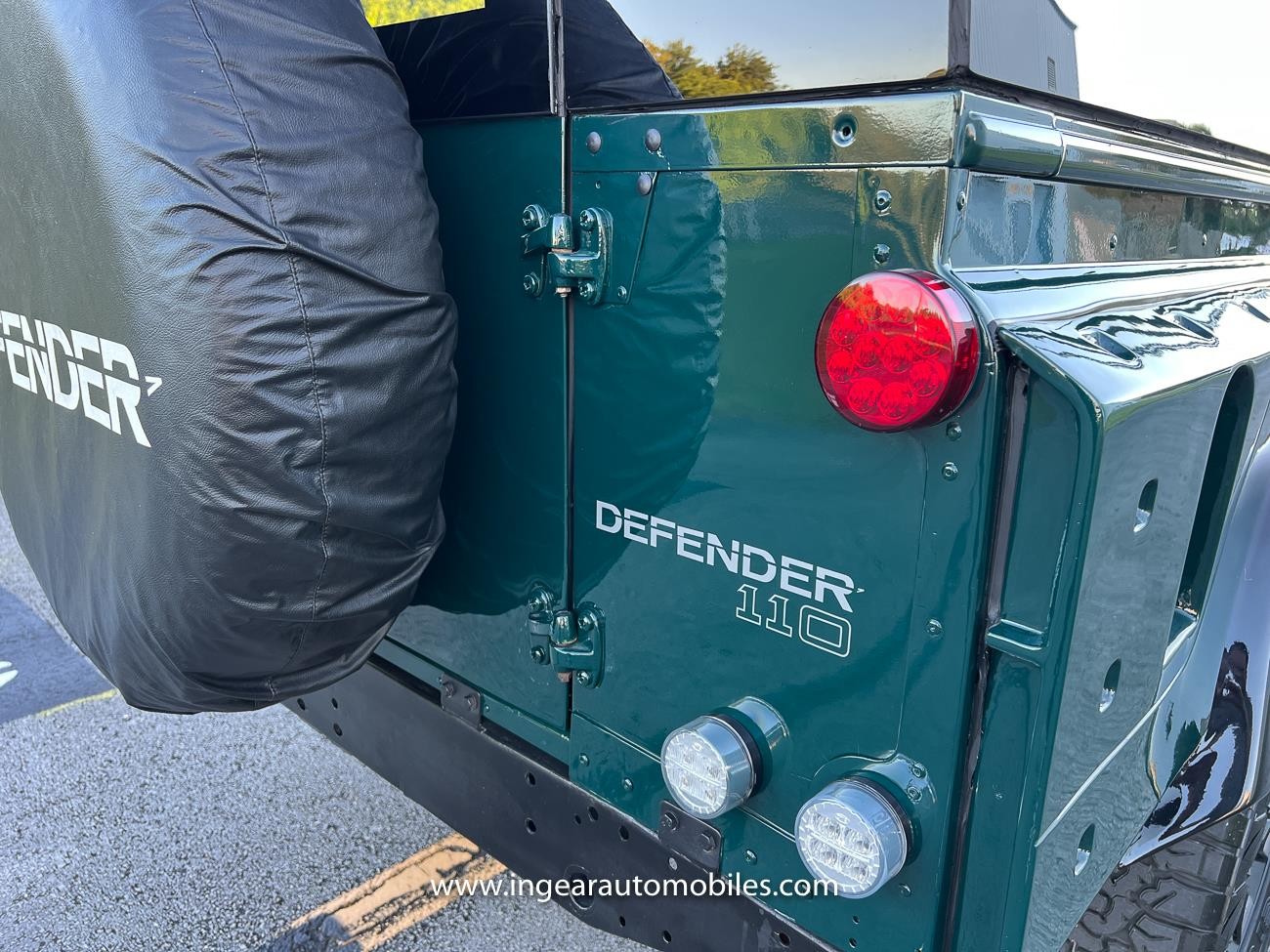 Land-Rover-Defender-1994-SUV-8