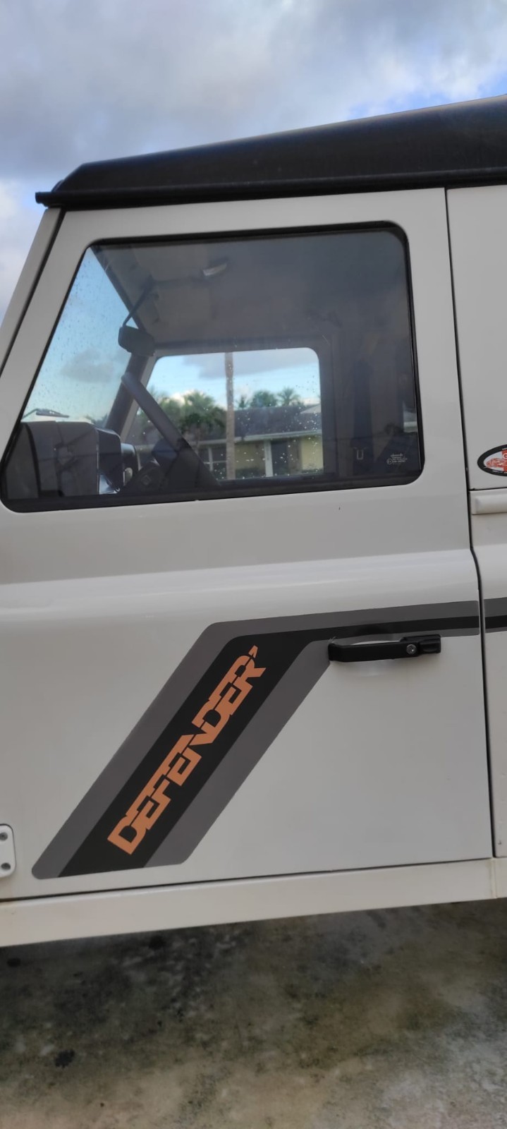 Land-Rover-Defender-1995-SUV-23