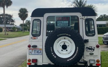 Land-Rover-Defender-1995-SUV-4