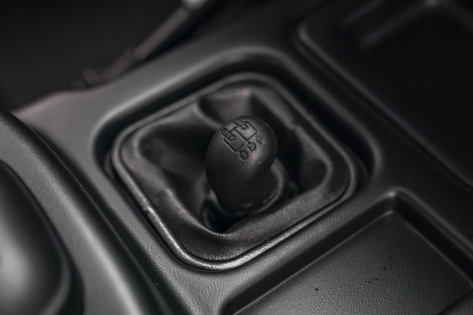 Land-Rover-Defender-1996-Finance-Trade-Welcomed-21