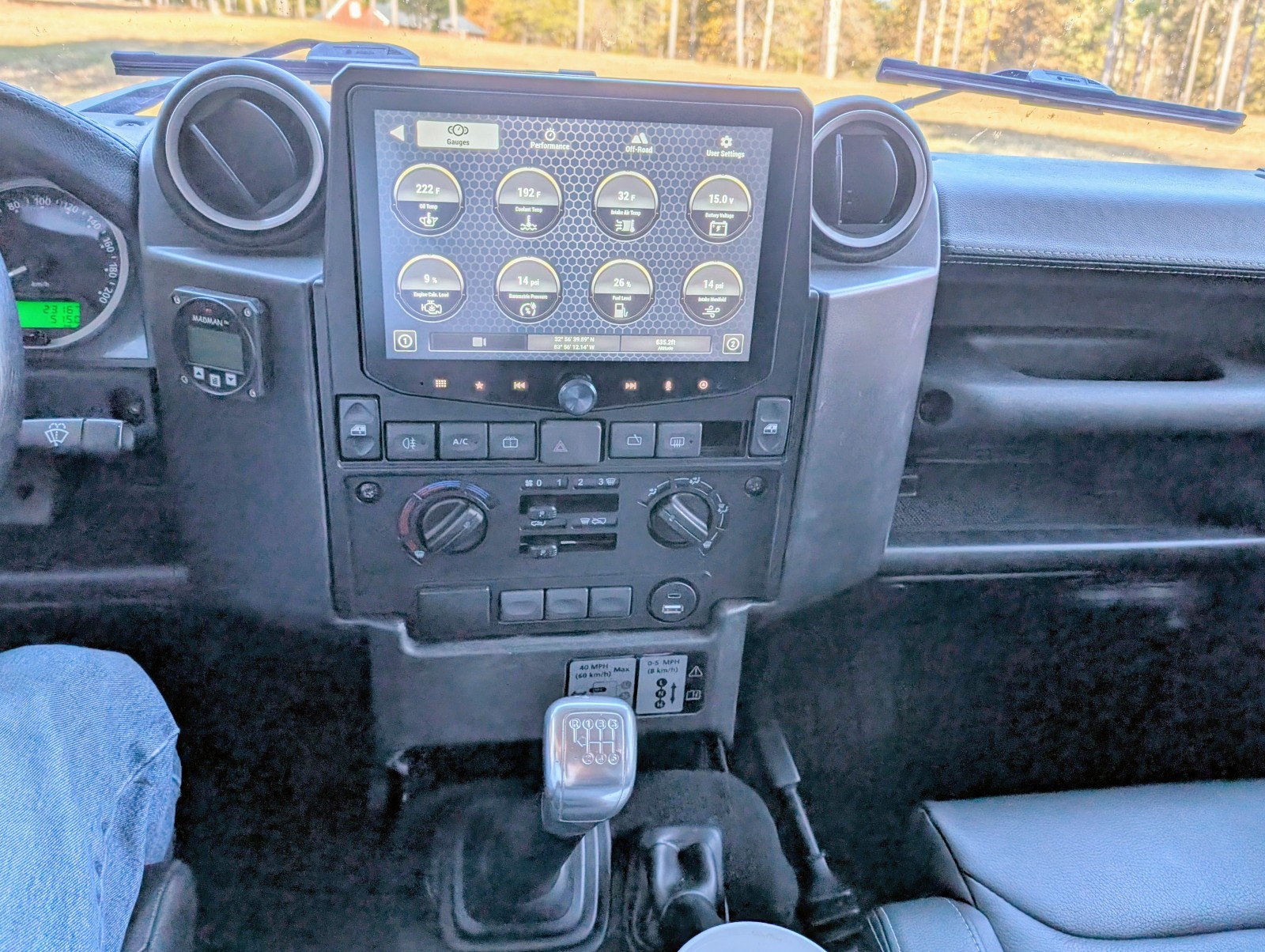 Land-Rover-Defender-1996-SUV-23