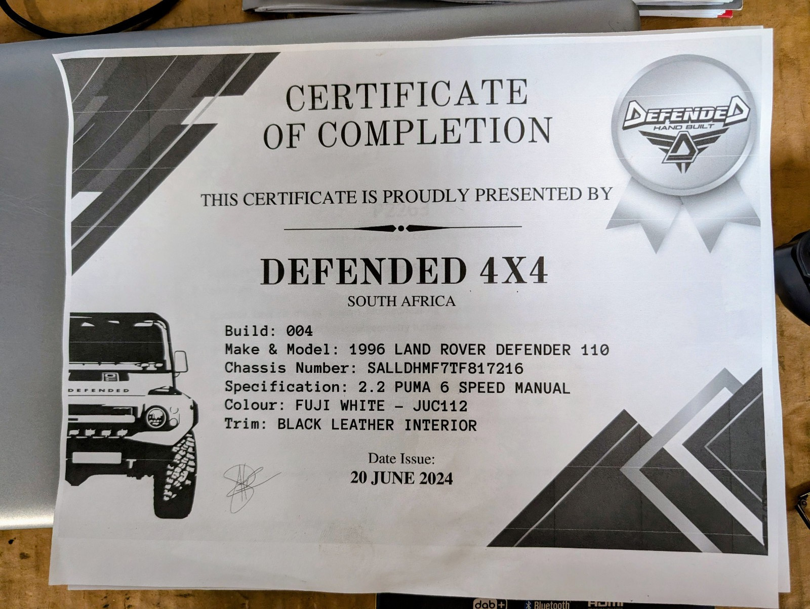 Land-Rover-Defender-1996-SUV-26