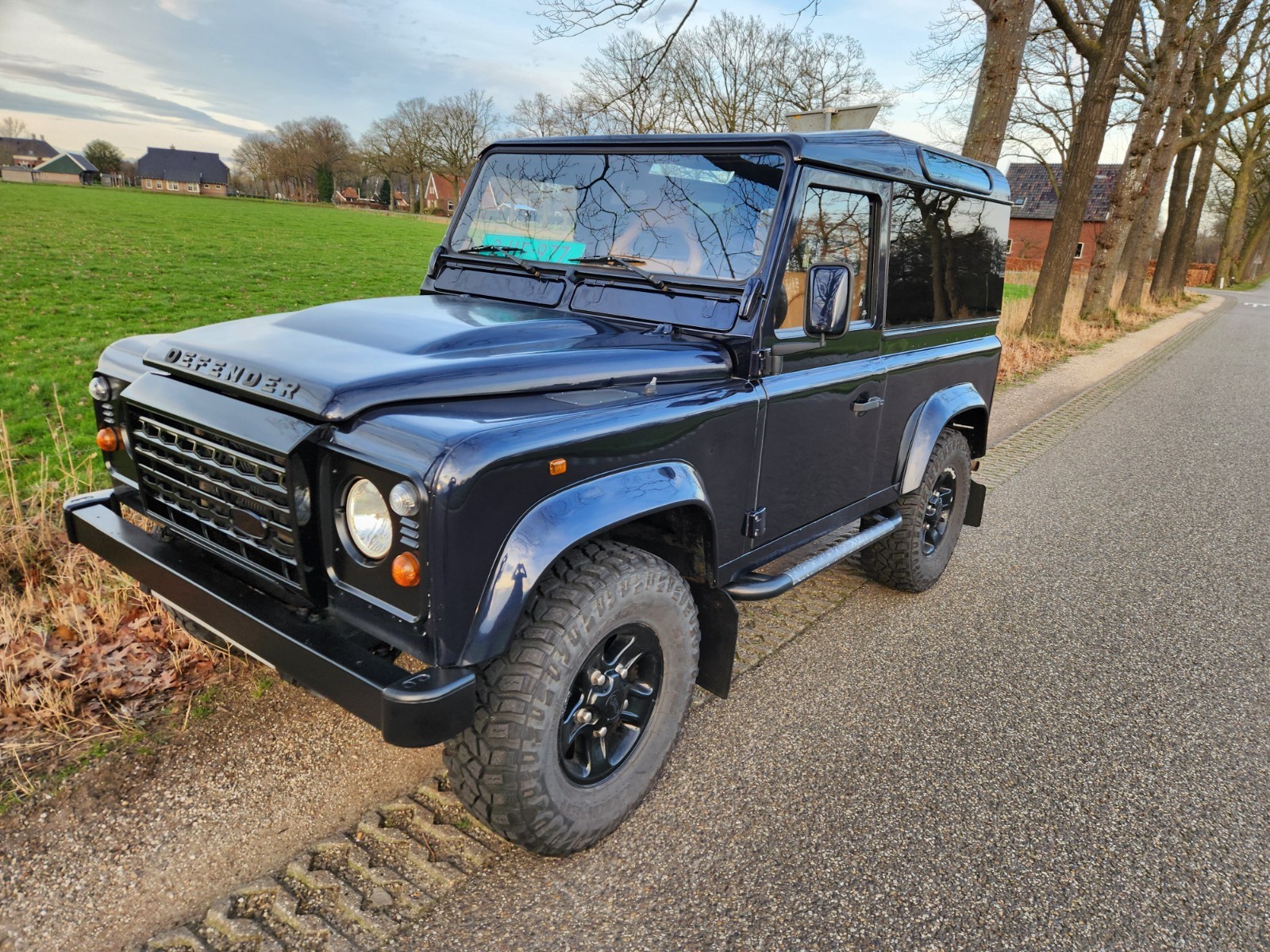 Land Rover Defender 1996 SUV