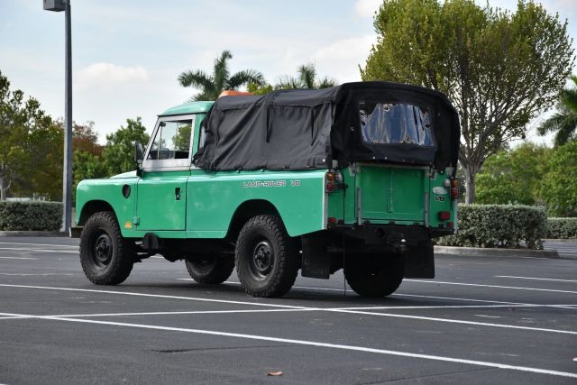 Land-Rover-Other-1981-Pickup-3