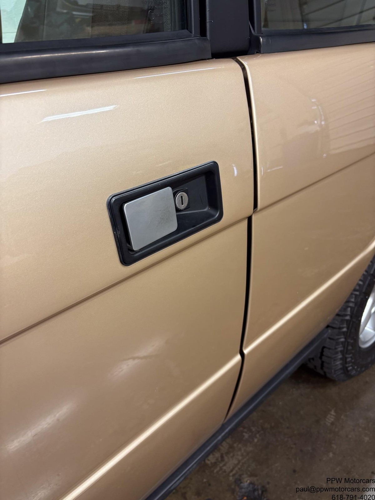 Land-Rover-Range-Rover-1992-SUV-13