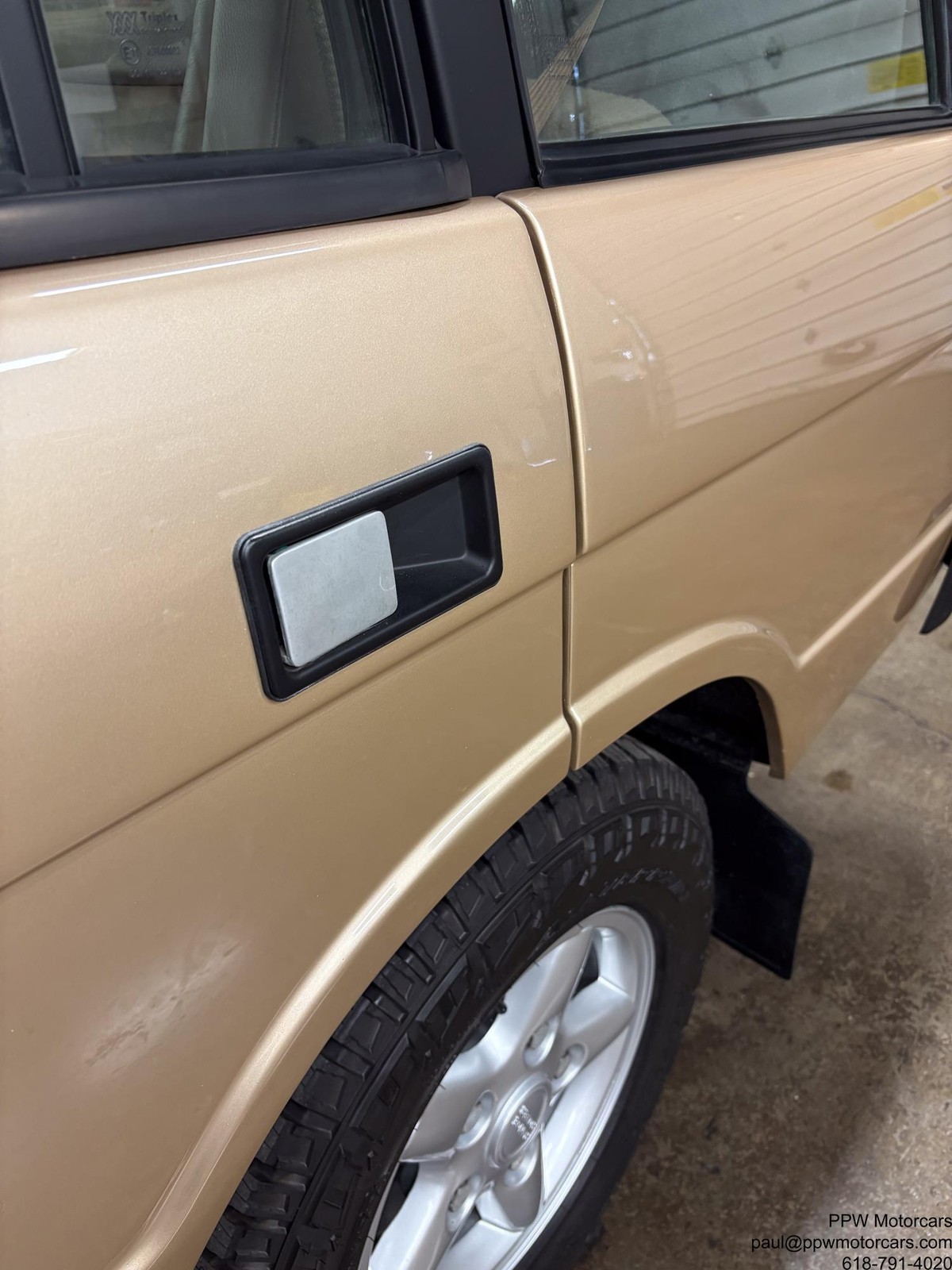 Land-Rover-Range-Rover-1992-SUV-14