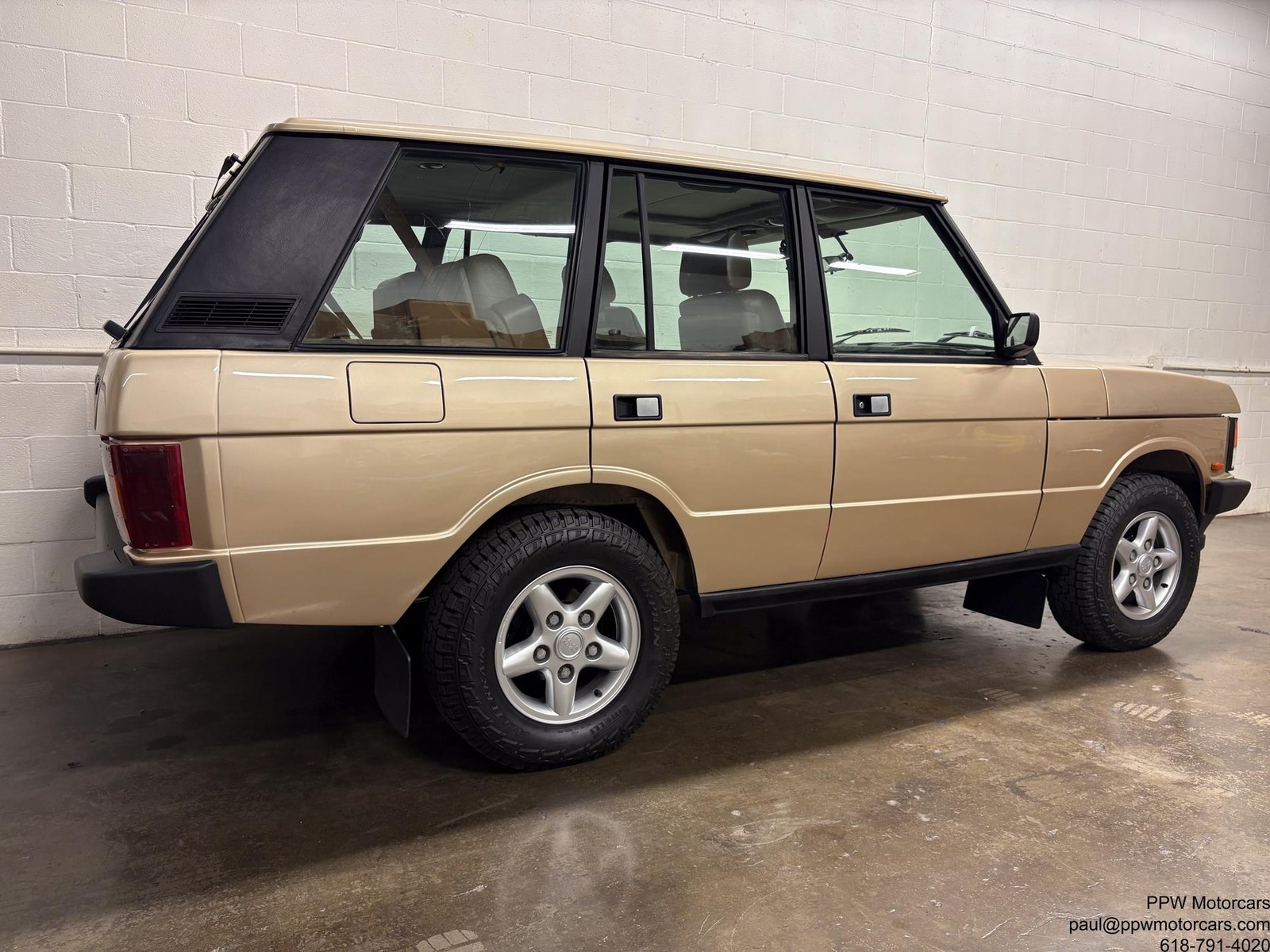 Land-Rover-Range-Rover-1992-SUV-18