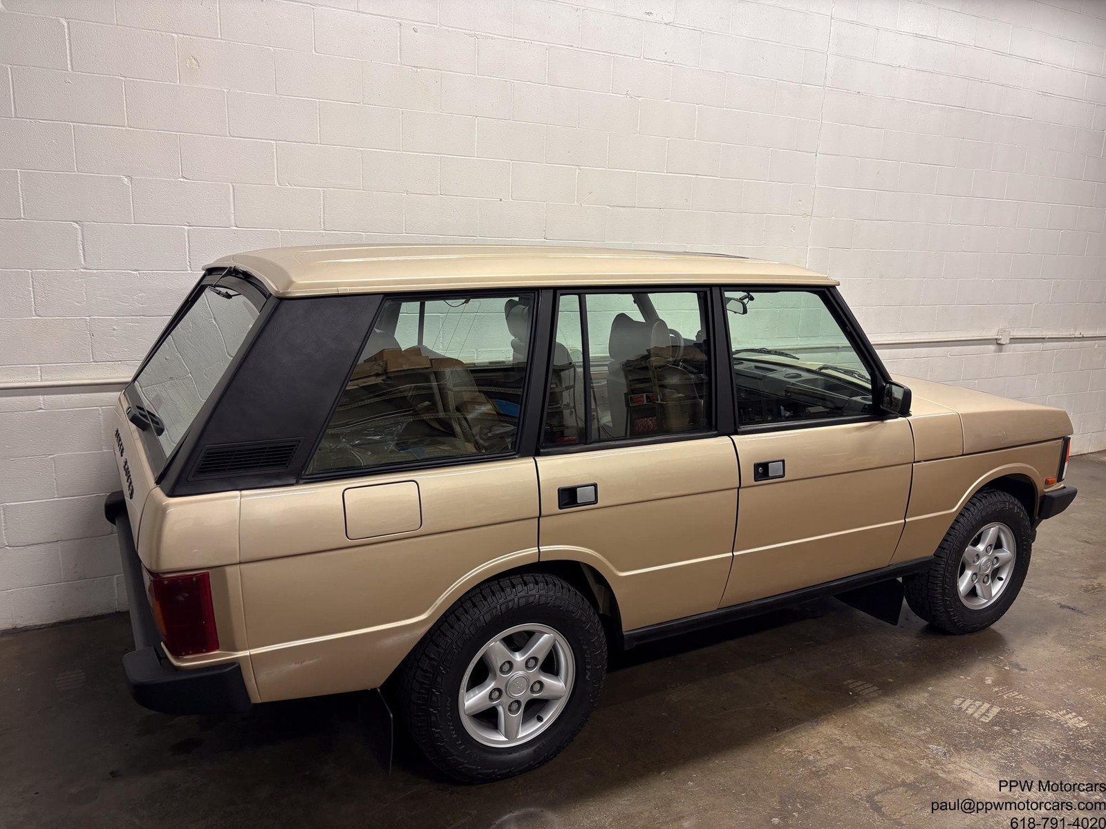 Land-Rover-Range-Rover-1992-SUV-21