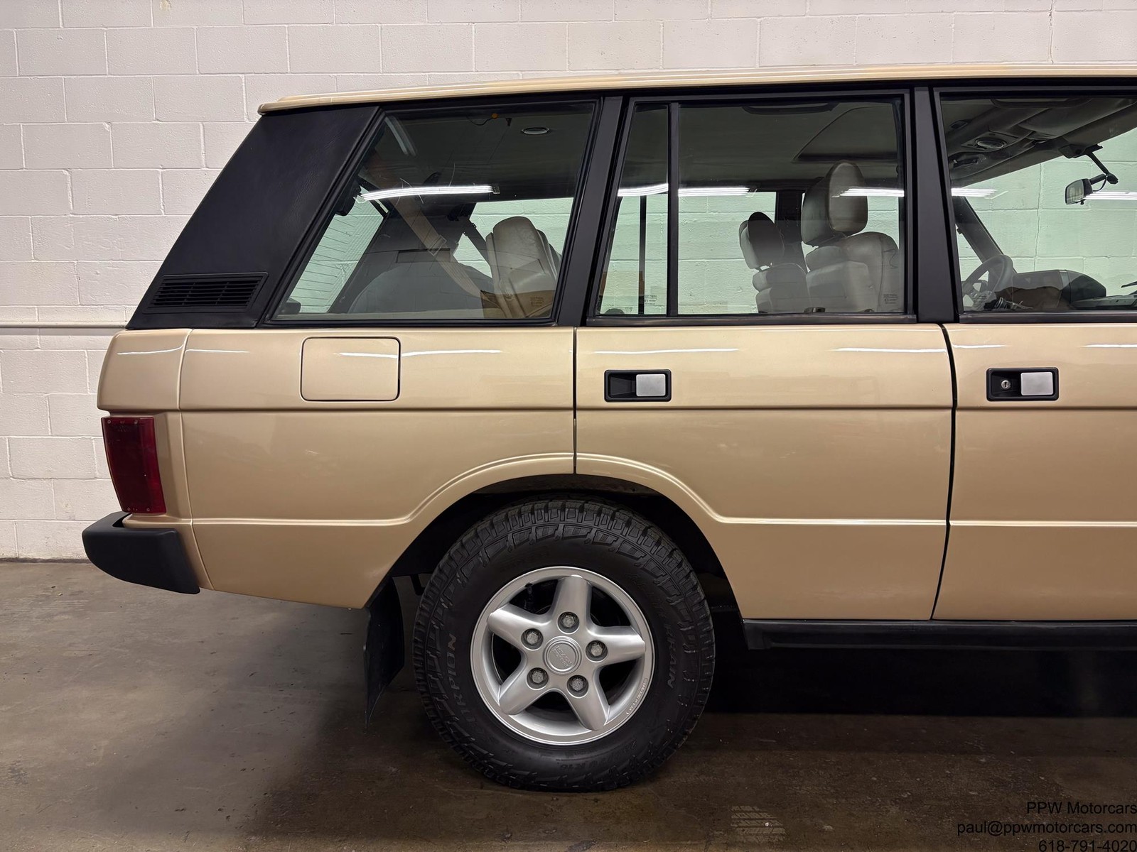 Land-Rover-Range-Rover-1992-SUV-23