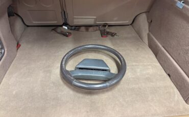 Land-Rover-Range-Rover-1992-SUV-39