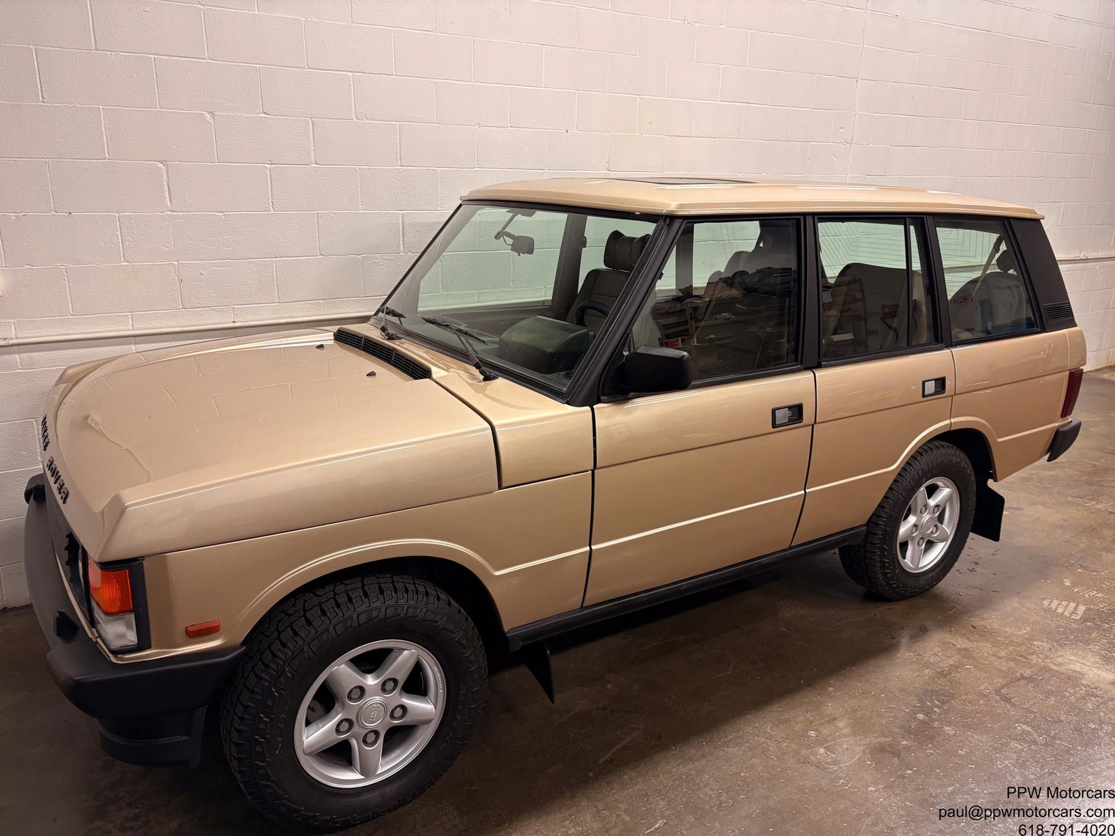 Land-Rover-Range-Rover-1992-SUV-4