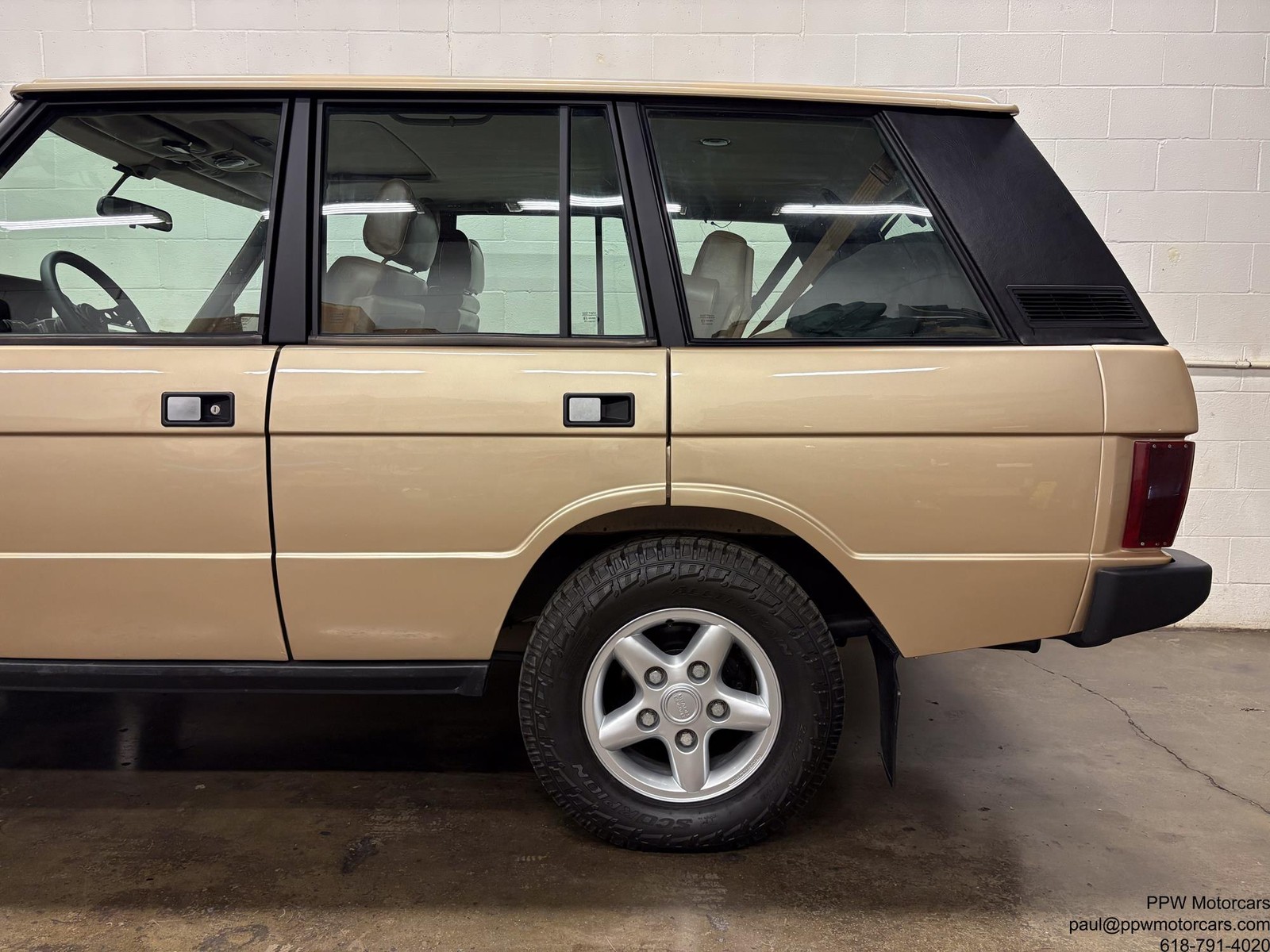 Land-Rover-Range-Rover-1992-SUV-7