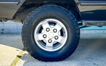 Land-Rover-Range-Rover-1995-SUV-11