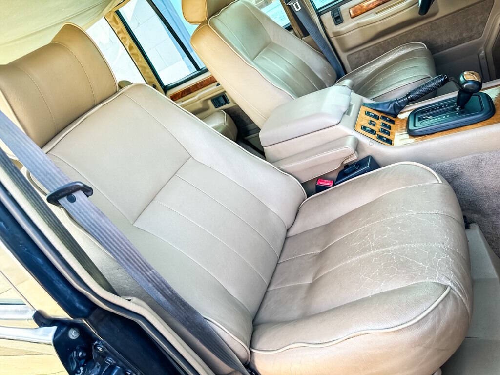 Land-Rover-Range-Rover-1995-SUV-25