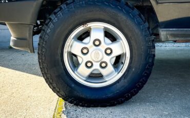 Land-Rover-Range-Rover-1995-SUV-4