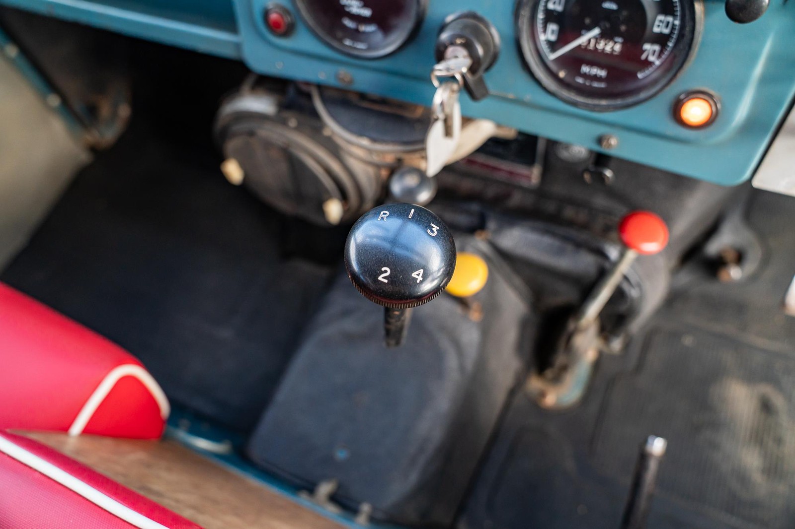 Land-Rover-Series-2-Searle-CAMPER-1964-23