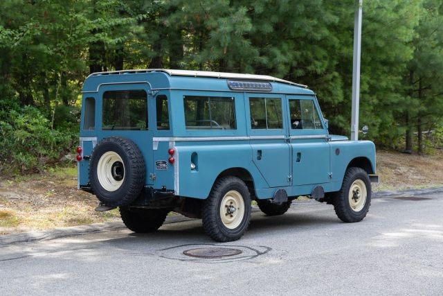 Land-Rover-Series-II-109-Station-Wagon-1963-Wagon-1