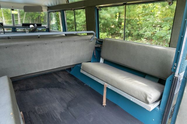 Land-Rover-Series-II-109-Station-Wagon-1963-Wagon-14