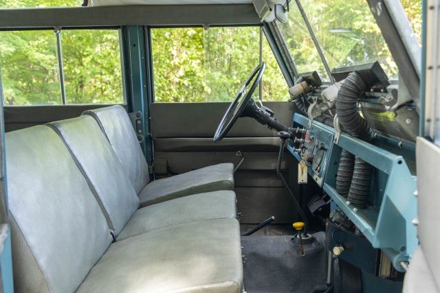 Land-Rover-Series-II-109-Station-Wagon-1963-Wagon-27