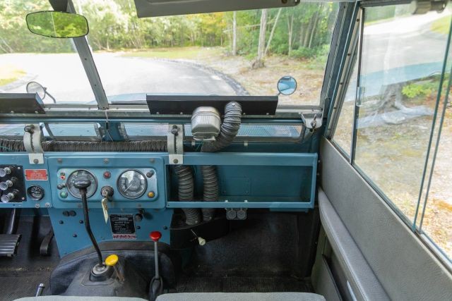 Land-Rover-Series-II-109-Station-Wagon-1963-Wagon-31