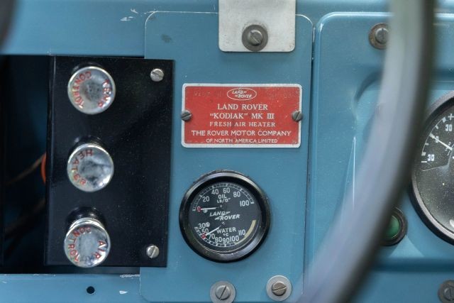 Land-Rover-Series-II-109-Station-Wagon-1963-Wagon-35