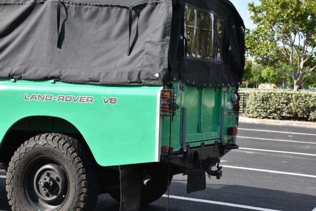 Land-Rover-Series-IIIa-1981-Pickup-10