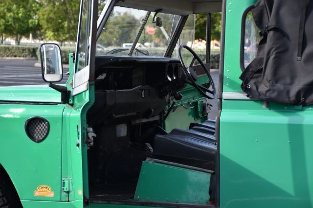 Land-Rover-Series-IIIa-1981-Pickup-13