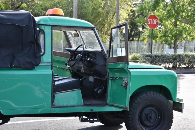 Land-Rover-Series-IIIa-1981-Pickup-15