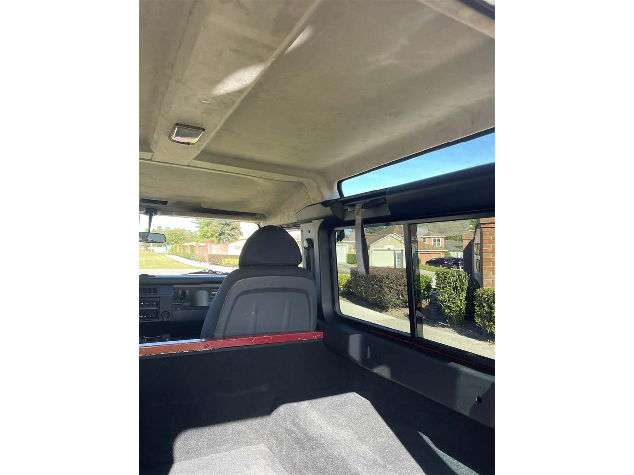 Land-rover-Defender-1989-Burgundy-BlackGray-3