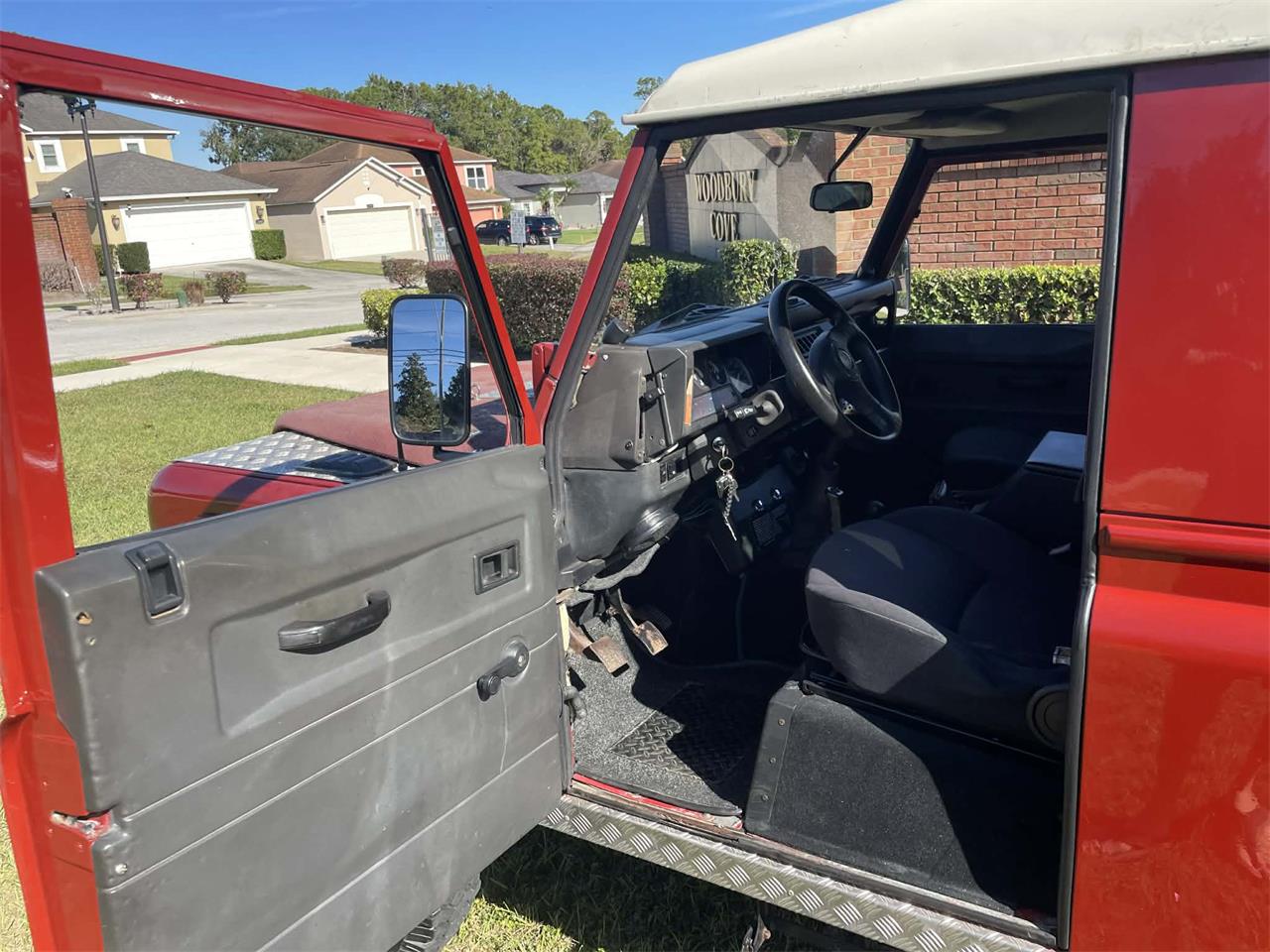 Land-rover-Defender-1989-Burgundy-BlackGray-38