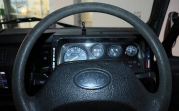 Land-rover-defender-110-1993-black-13