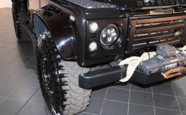 Land-rover-defender-110-1993-black-2