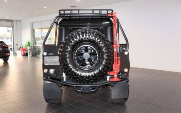 Land-rover-defender-110-1993-black-8