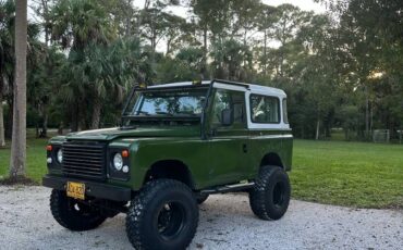 Land-rover-defender-1968-green