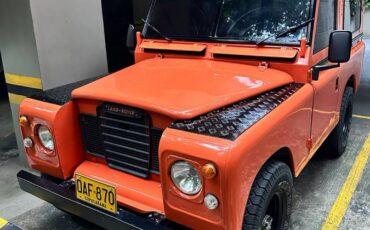Land-rover-defender-1982-orange-7