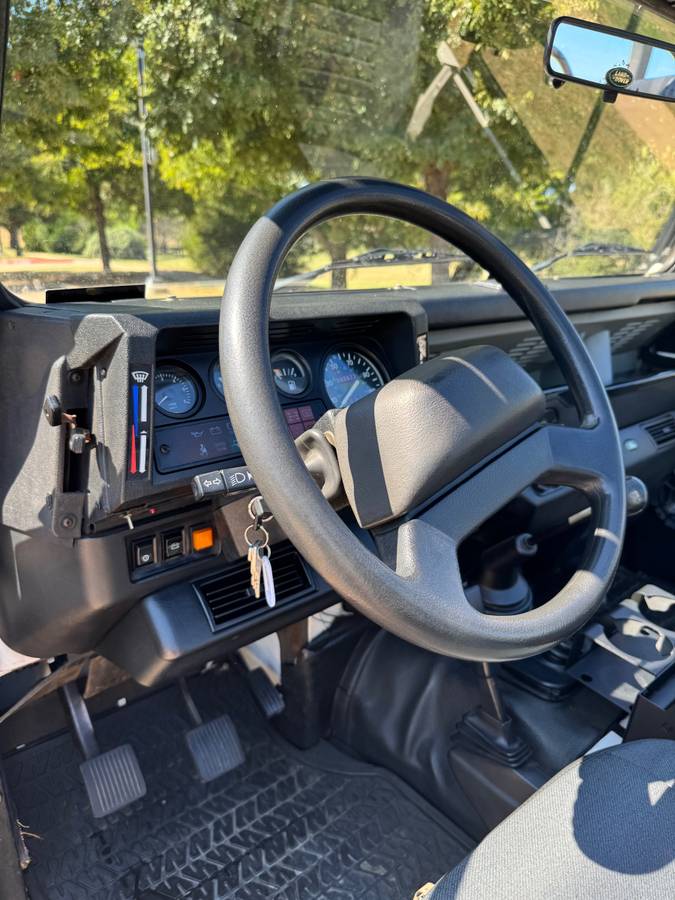 Land-rover-defender-90-nas-diesel-1994-white-10