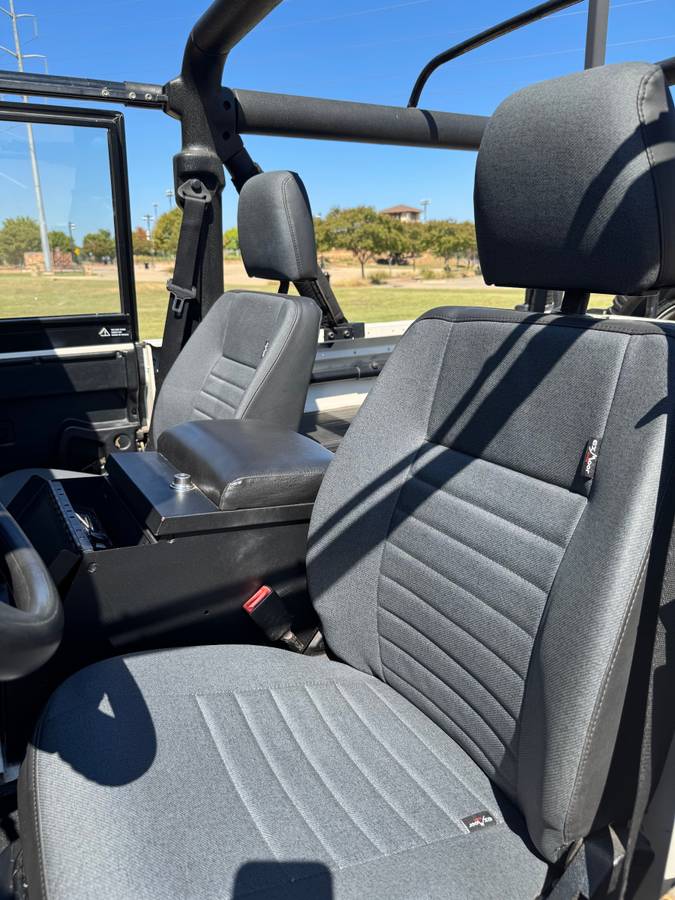 Land-rover-defender-90-nas-diesel-1994-white-11