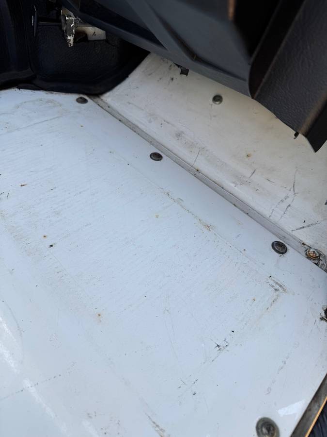 Land-rover-defender-90-nas-diesel-1994-white-12