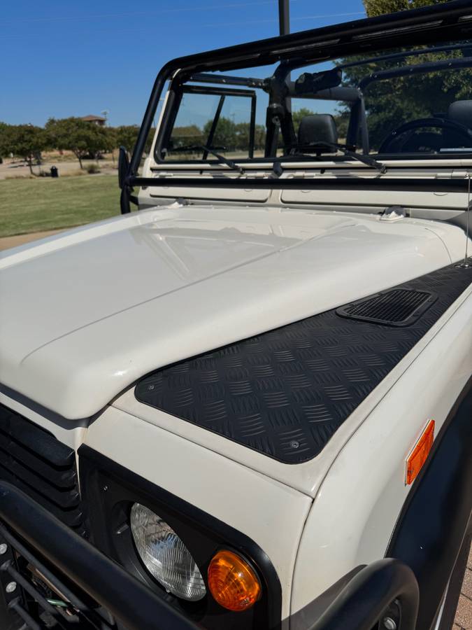 Land-rover-defender-90-nas-diesel-1994-white-4