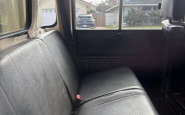 Land-rover-diesel-1984-green-2